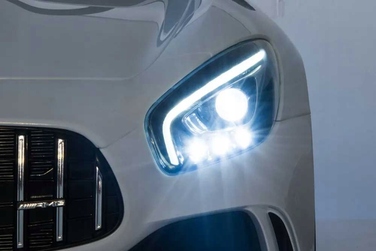 Дитячий електромобіль Mercedes GTR-S з шкіряним сидінням та пультом керування