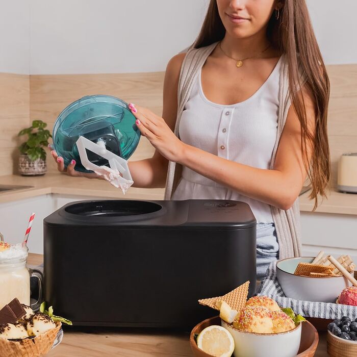 Машина для приготування морозива Cecotec Gelacy 1200 Touch, 1,2 л, чорний. Електрична, з компресором, сенсорний дисплей, швидке заморожування за 30 хвилин