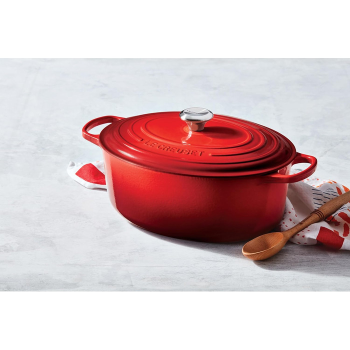 Чавунна овальна жаровня Le Creuset Signature з кришкою, 31 см, 6,3 л, для всіх плит і індукції, червона