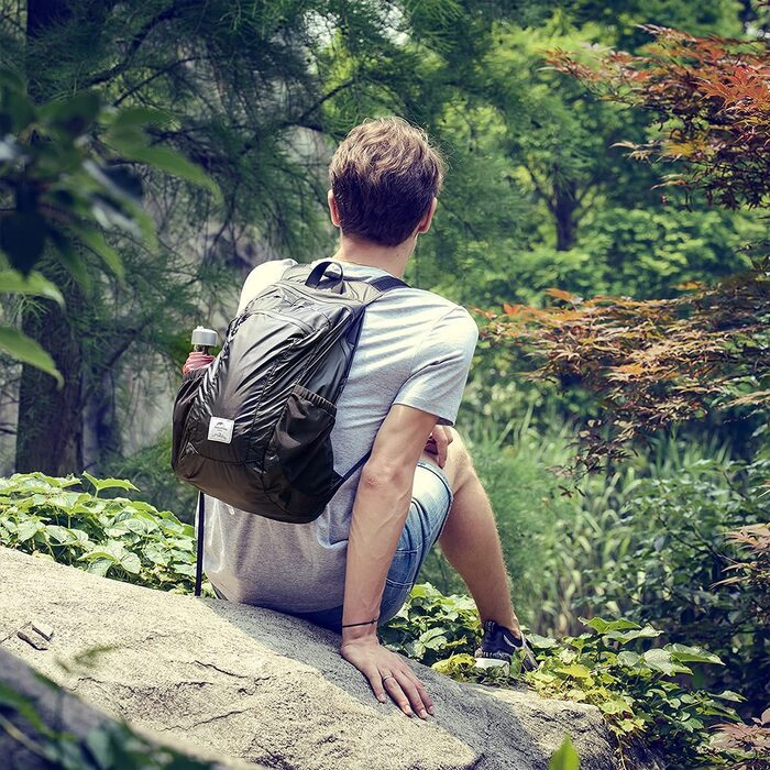 Naturehike ультралегкий водонепроникний складаний рюкзак 25 л для туризму, кемпінгу, велоспорту, альпінізму, чорний