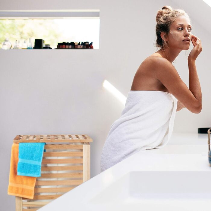 Кошик для білизни Relaxdays з горіха, прямокутний, з кришкою, 52 л, знімний мішок, 65,5x45x45 см, натуральний