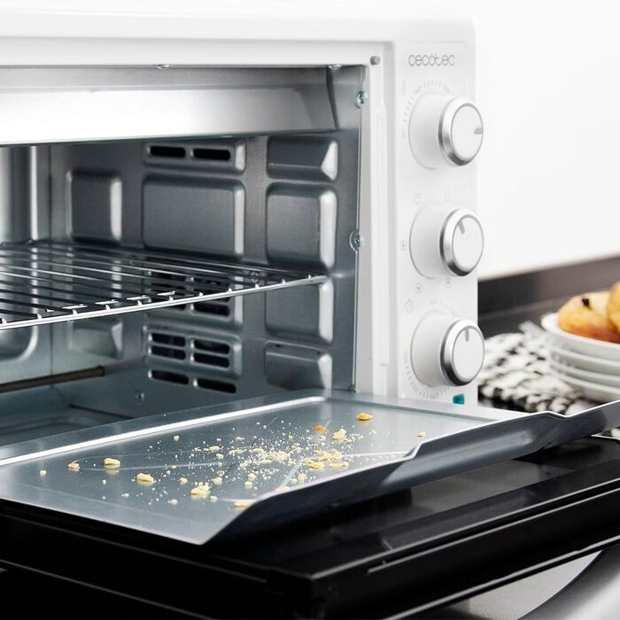 Піч Cecotec Bake & Toast 2600 White: 26л, 4 піци, 1550Вт, камінь для піци, 6 функцій, крихтосховище, підсвітка, подвійне скло | Біла