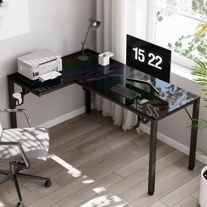 Ігровий стіл EUREKA ERGONOMIC з RGB-підсвічуванням 110 см - скляний комп'ютерний стіл для геймерів з керуванням через додаток