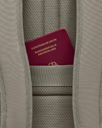 Рюкзак для ноутбука Johnny Urban Finn Medium унісекс (Desert Grey)