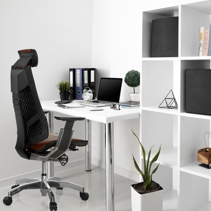 Крісло офісне GENIDIA PRO шкіряне коричневе hjh OFFICE