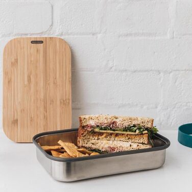 Сталевий ланчбокс Black + Blum Bento Box з бамбуковою кришкою-дошкою, силіконовим роздільником та ремінцем, 1.25 л, Olive