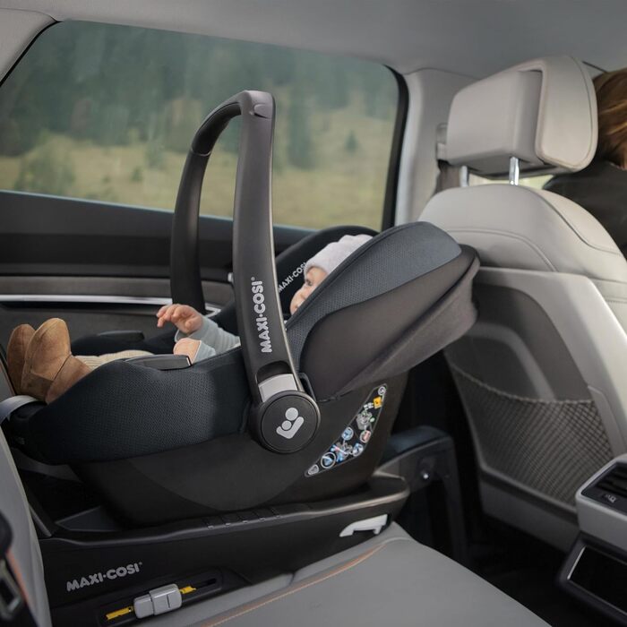 Автокрісло Maxi-Cosi CabrioFix i-Size 0-12 міс., до 12 кг, Select Grey - легке та безпечне для немовлят