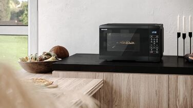Мікрохвильова піч SHARP YC-MS252AE-B, 900 Вт, 11 режимів, функція розморожування, чорна