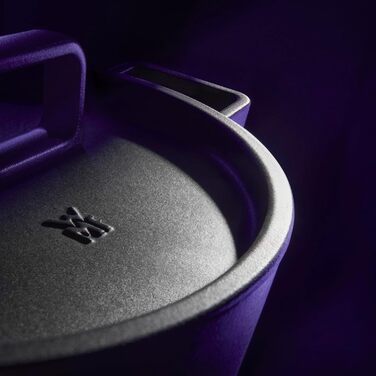 Жаровня WMF Flavour 24 см з чавуну, емальована, для індукції, чорна, з кришкою з конденсаційними виступами, сучасний дизайн