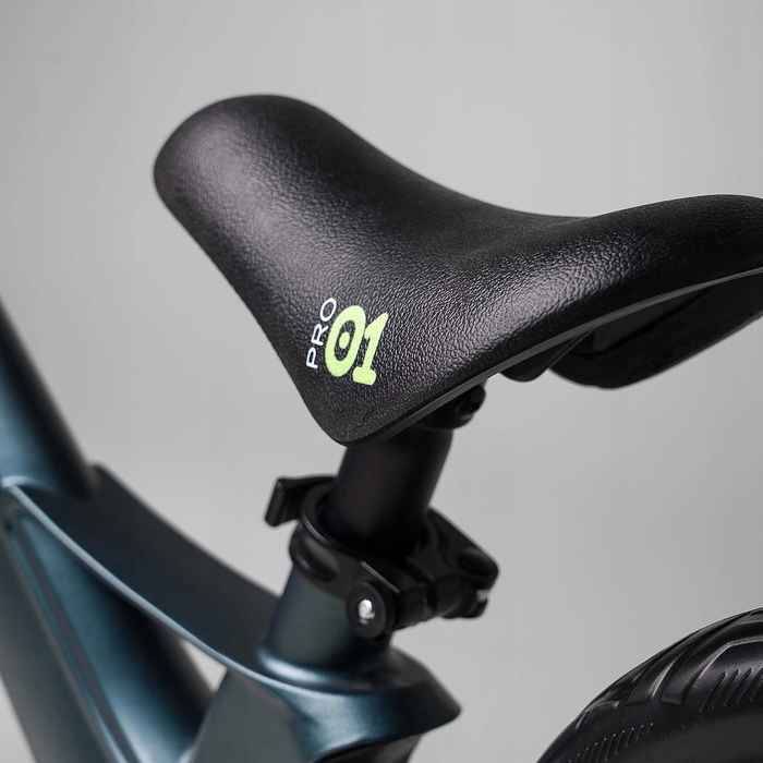 Беговел Cariboo Magnesium Pro 12