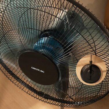 Вентилятор підлоговий Cecotec EnergySilence 560 Max Smart 45W, 40 см, 5 лопатей, таймер 12 год, LED-дисплей, сенсорне управління, 3 швидкості, автоматичне обертання (білий)