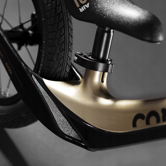 Беговел Cariboo Magnesium Air 12