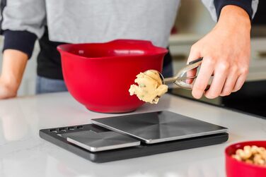 Кухонні ваги KitchenAid цифрові з двома платформами, до 5000г/500г, чорні, з таймером