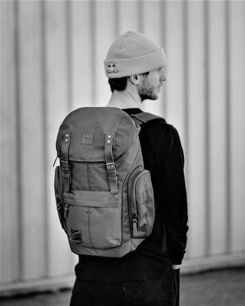 Рюкзак Nitro Daypacker 32 л у ретро стилі з м'яким відділенням для ноутбука, для школи, подорожей або міста, Dead Flower