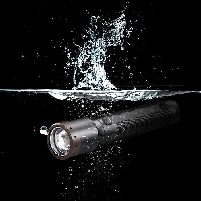Ліхтарик Ledlenser P7R Core, 1400 лм, акумуляторний, водонепроникний, з фокусуванням, дальність 300 м, до 90 годин, магнітна зарядка