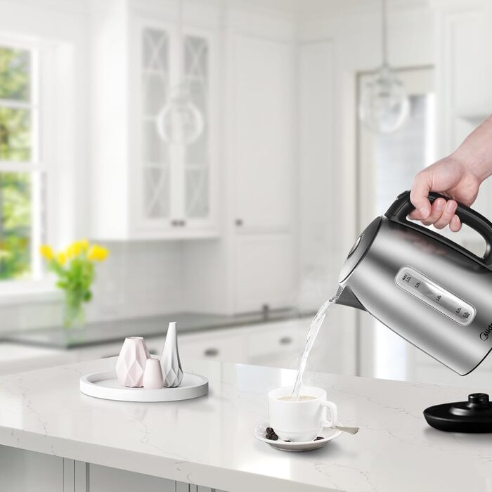 Електрочайник Midea MK-17S30A2 з нержавіючої сталі, 1.7 л, BPA-free, 2200 Вт, швидке кип’ятіння, ізольована ручка, індикатор рівня води, LED-підсвітка, захист від перегріву