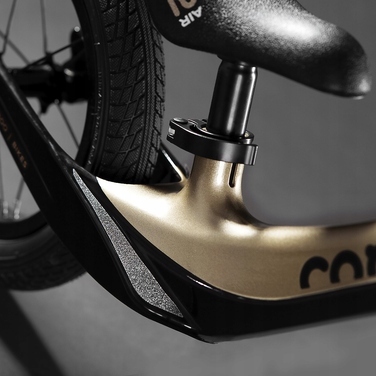 Беговел Cariboo Magnesium Air 12