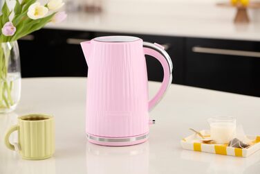 Електричний чайник Russell Hobbs Eden Raspberry 27362-70, 1.7 л, 2400 Вт, малиновий, зі сталевими акцентами та фільтром від накипу