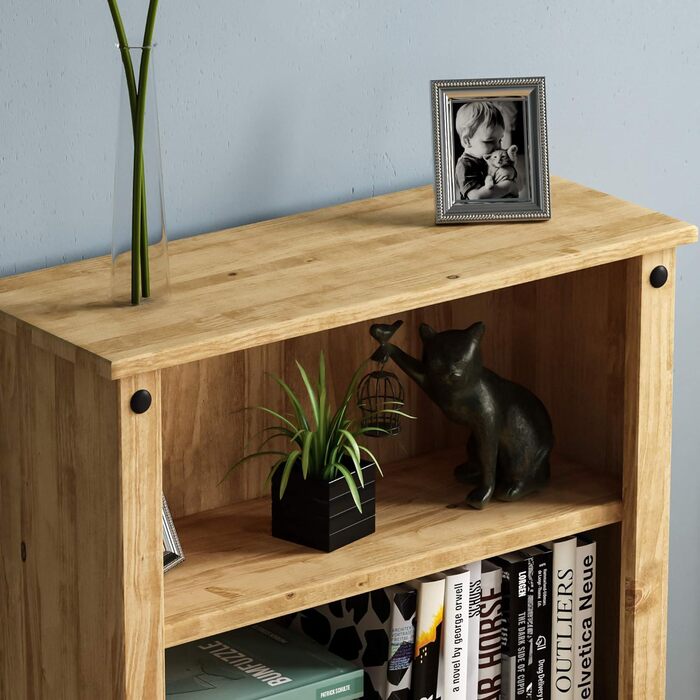 Дерев'яний книжково-DVD стелаж Vida Designs Corona, сосна, 29x84x100 см, сучасний стиль