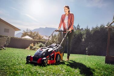 Акумуляторна газонокосарка Einhell GE-CM 43 Li M Kit Power X-Change 36В, безщіткова, ширина косіння 43 см, для газонів до 600 м², з мульчуванням, кошик 63 л, висота 25-75 мм, 2 акумулятори 4.0 А·год та 2 зарядні пристрої