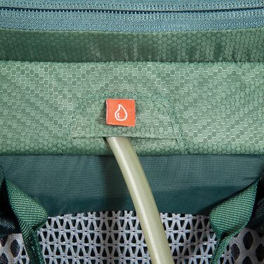 Рюкзак для туризму Tatonka Hike Pack 22, 22 л, з вентиляцією спини та дощовиком, салатовий