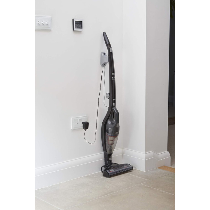 Автомобільний пилосос Black+Decker Dustbuster Flexi PD1200AV 12V, безмішковий, з гнучким шлангом, насадками та адаптером для прикурювача