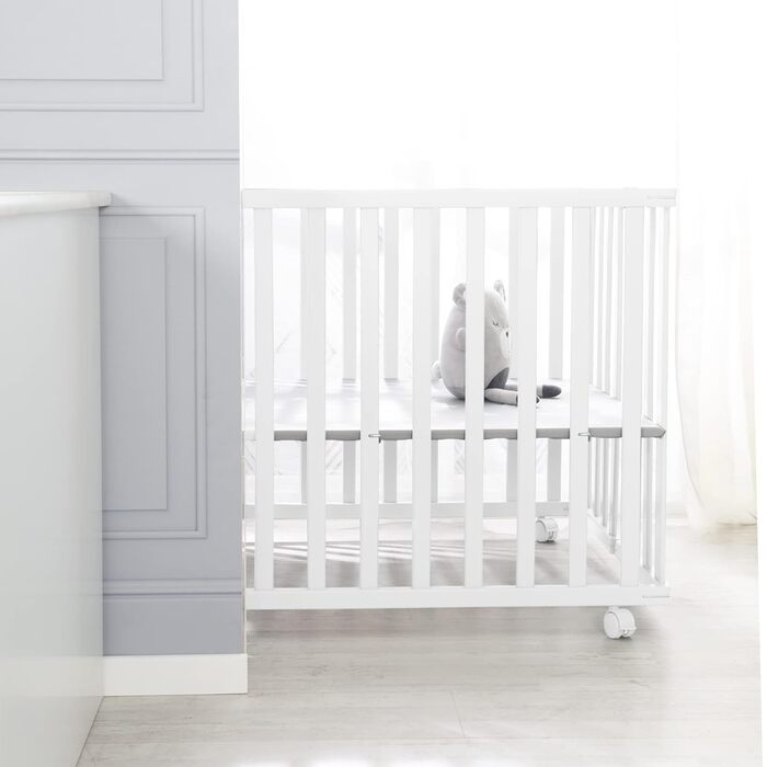 Дитячий манеж roba складаний, білий, дерево, з матрацом Little Stars, 74x100 см, компактний, на колесах