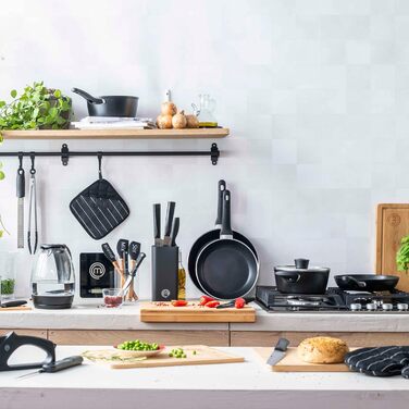 Дерев'яна обробна дошка MasterChef з жолобком для соку, натуральна, екологічна, 39x27x3 см, надміцна, деревне забарвлення, для кухні